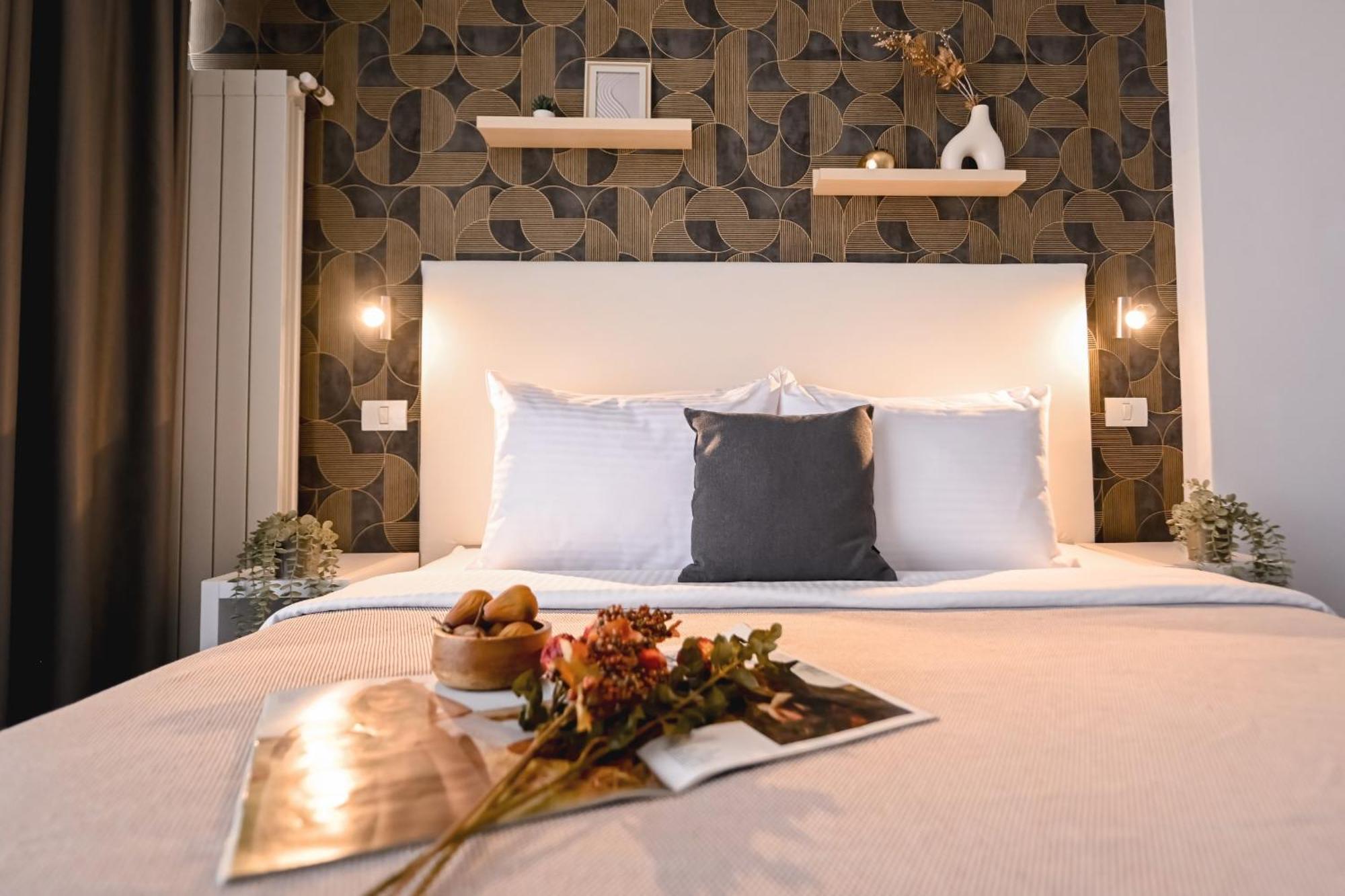 Urban Elegance - Stylish Central Accommodation Bukarest Kültér fotó