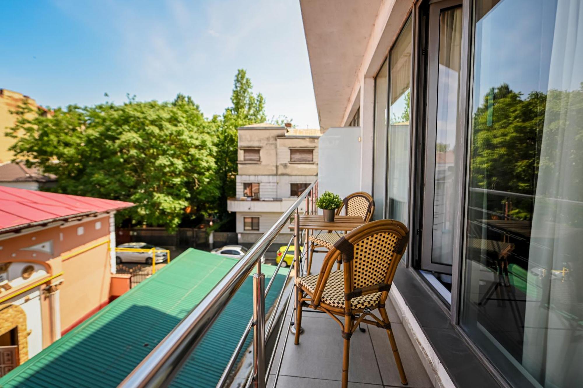 Urban Elegance - Stylish Central Accommodation Bukarest Kültér fotó